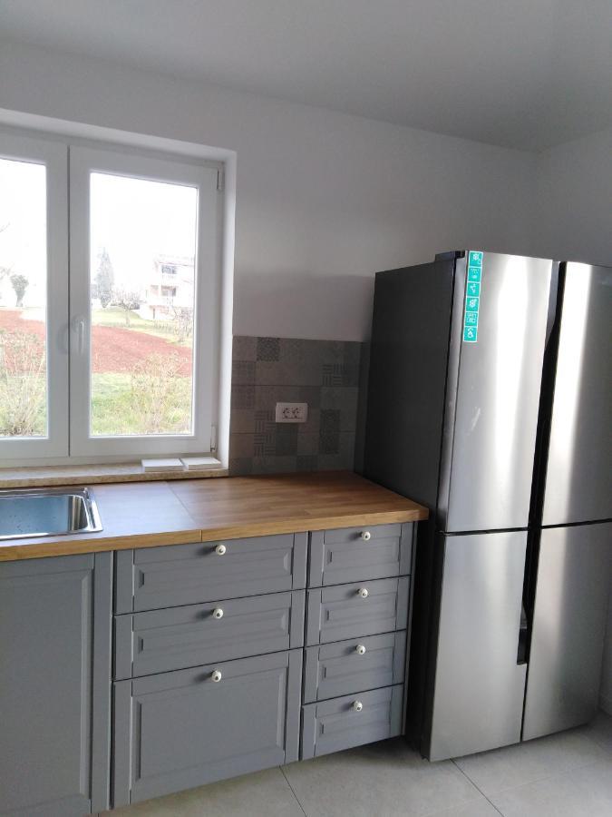 Vila Dubravka - Schoen Und Komfortabel Inmitten Von Olivenbaeumen Und Weinbergen Mit Whirlpool Valtura 외부 사진